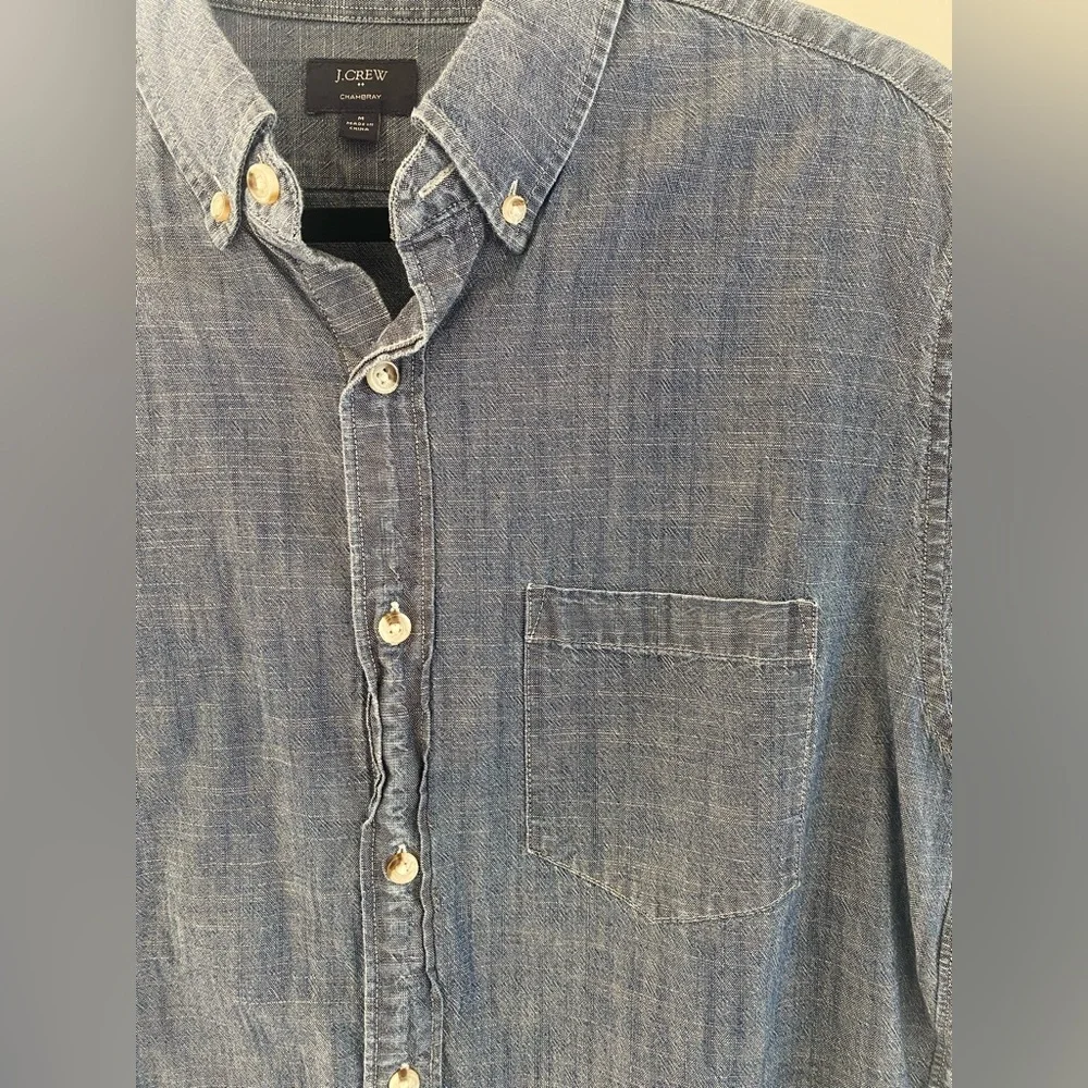 J. Crew - Short-Sleeve 100% Organic Chambray Cotton Button Down - Size M Slim